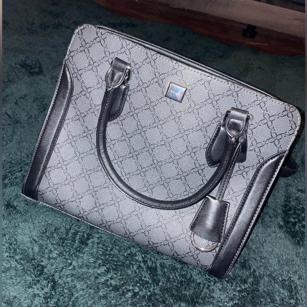 Large black purse/tote